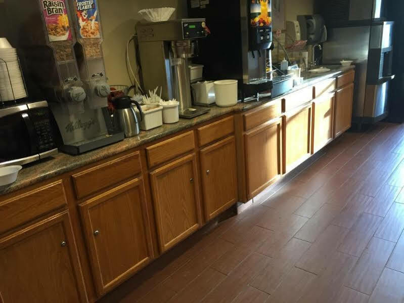 阿伦敦速8酒店 外观 照片